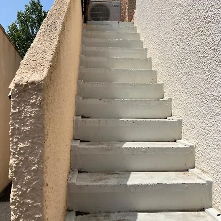 Climatise Avec Terrasse, Proche Grazel *