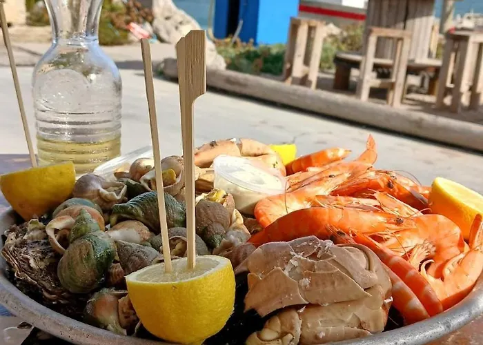 Climatise Avec Terrasse, Proche Grazel Gruissan